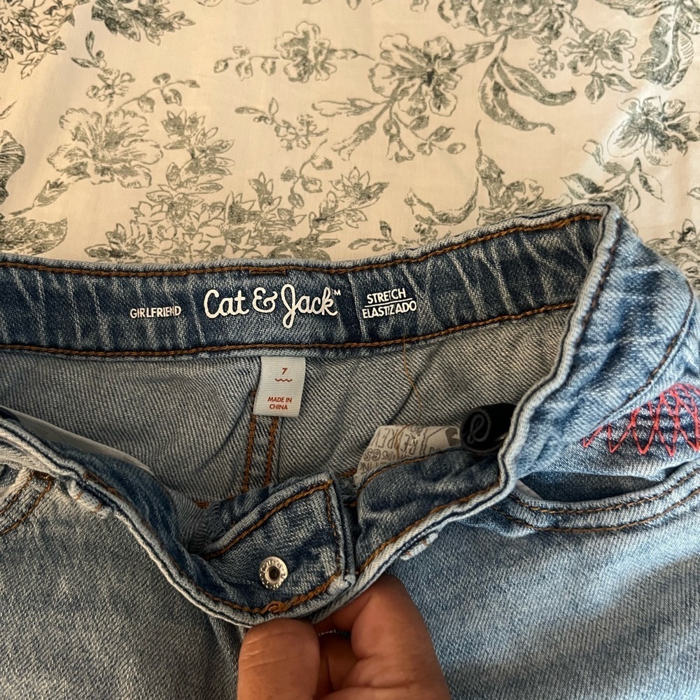 Cat & Jack Kids' Gray Jeans with Fun Patches - Picture 2 of 6